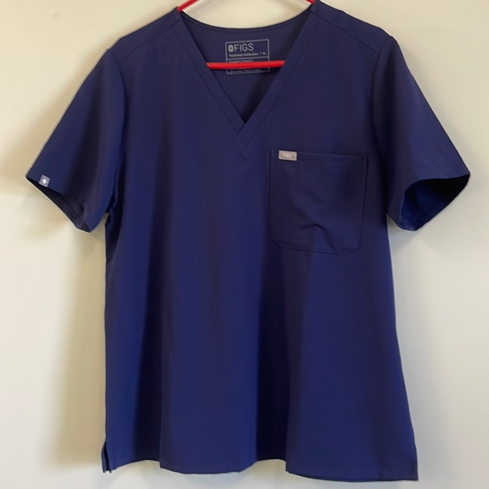 Figs Women's Navy V-Neck Short Sleeve Top
